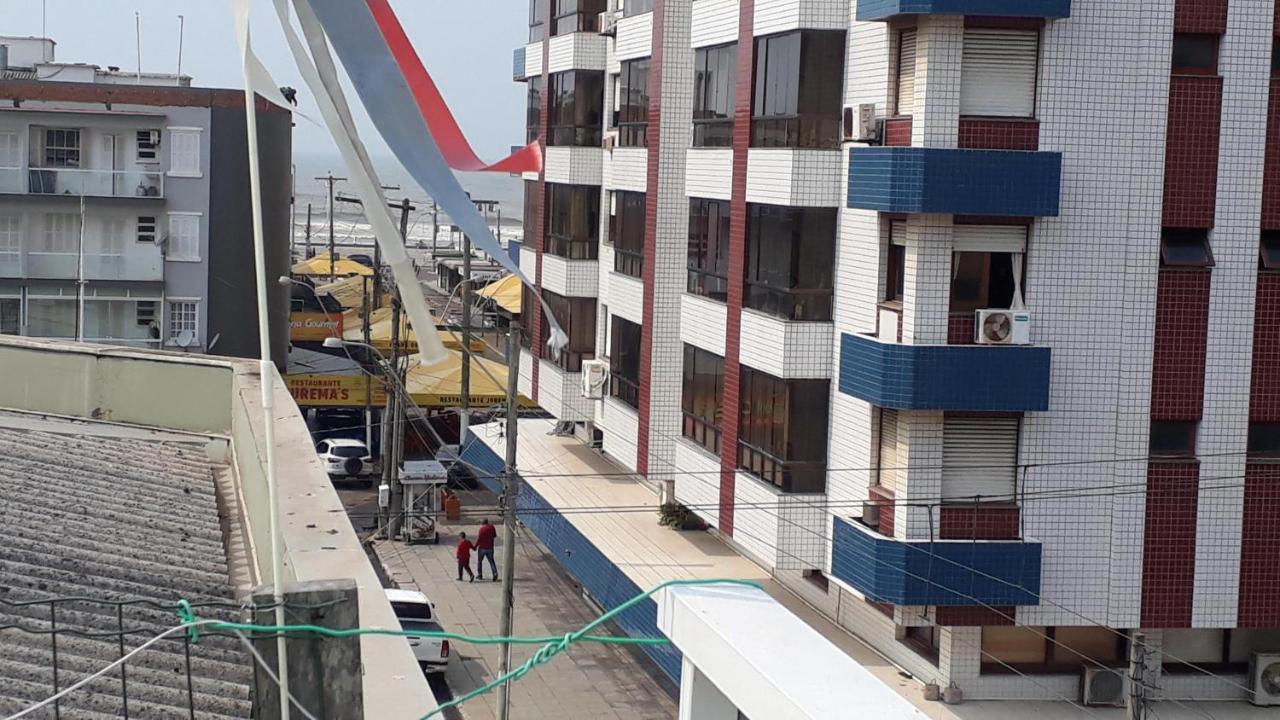 Edificio Longo Jk Kitinet Apartment Capao da Canoa Bagian luar foto
