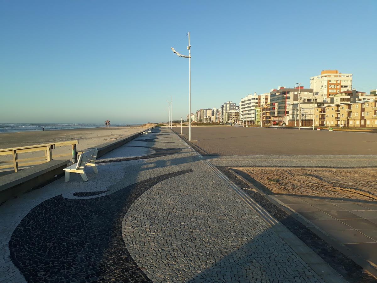 Edificio Longo Jk Kitinet Apartment Capao da Canoa Bagian luar foto